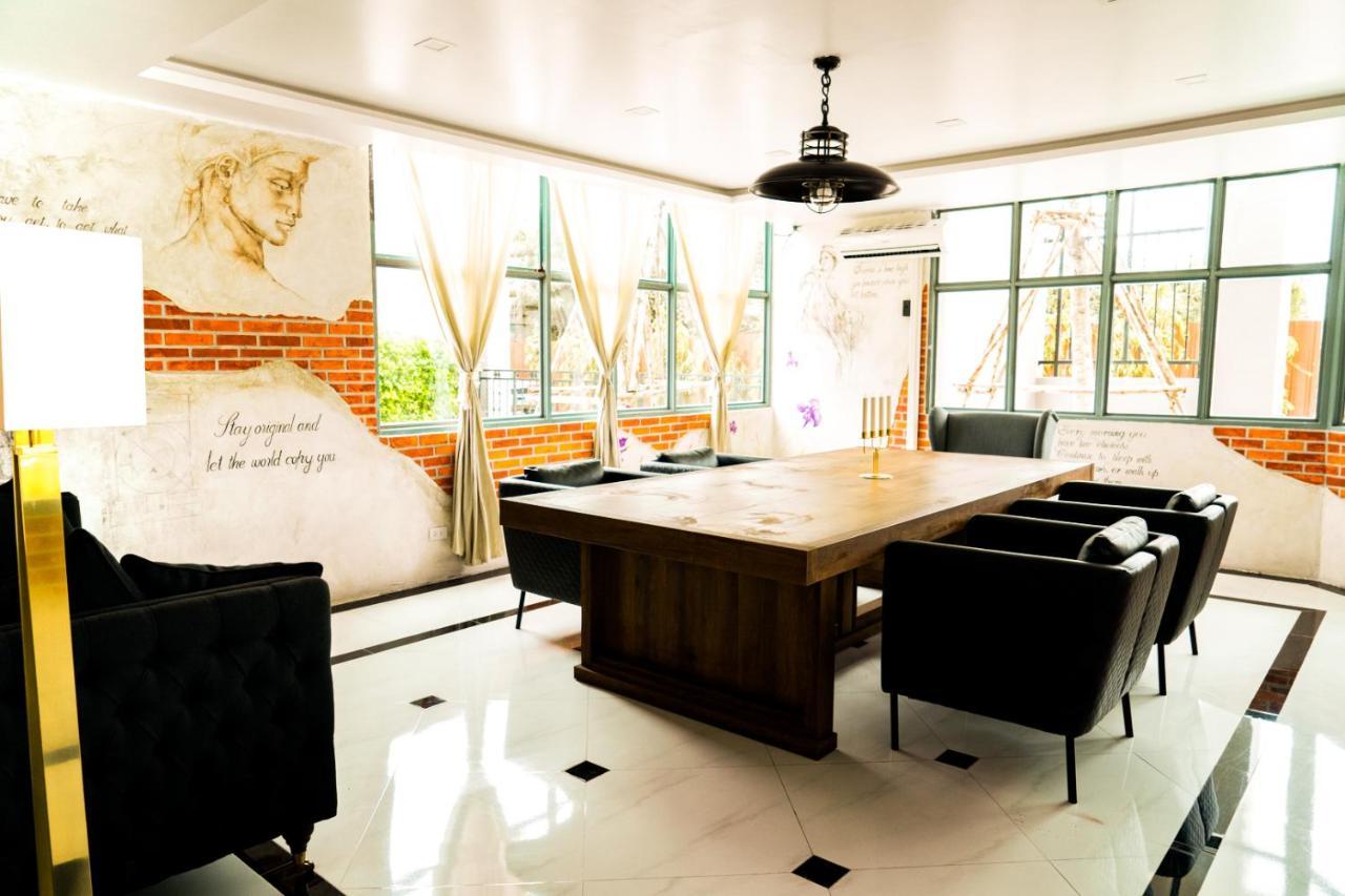 RoomQuest Sukhumvit 107 Samut Prakan Extérieur photo
