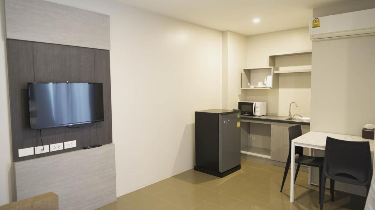 RoomQuest Sukhumvit 107 Samut Prakan Extérieur photo