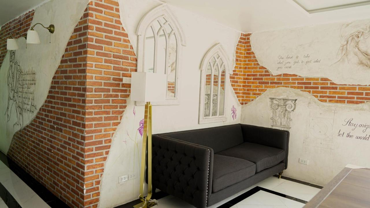 RoomQuest Sukhumvit 107 Samut Prakan Extérieur photo