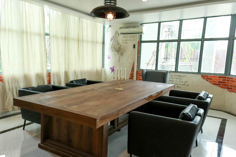 RoomQuest Sukhumvit 107 Samut Prakan Extérieur photo