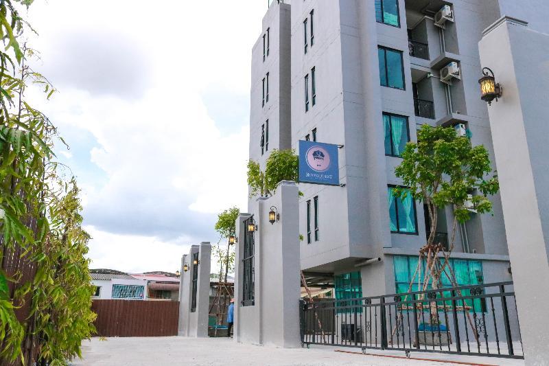 RoomQuest Sukhumvit 107 Samut Prakan Extérieur photo