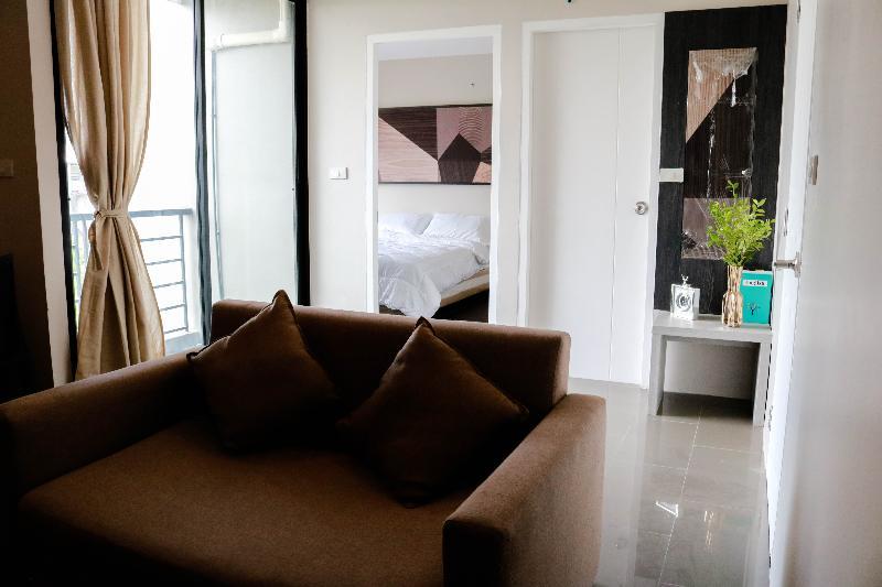 RoomQuest Sukhumvit 107 Samut Prakan Extérieur photo
