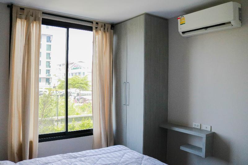 RoomQuest Sukhumvit 107 Samut Prakan Extérieur photo