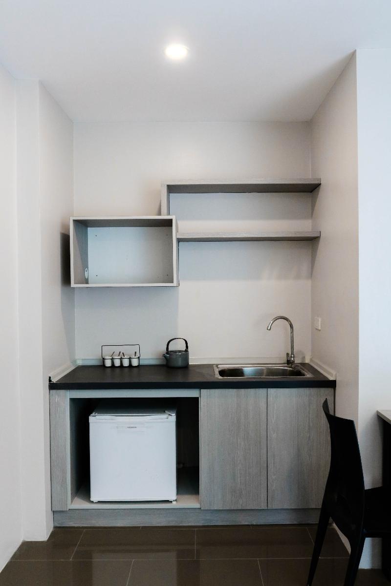 RoomQuest Sukhumvit 107 Samut Prakan Extérieur photo