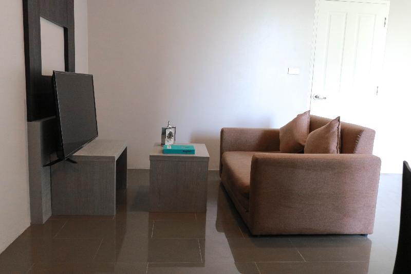 RoomQuest Sukhumvit 107 Samut Prakan Extérieur photo